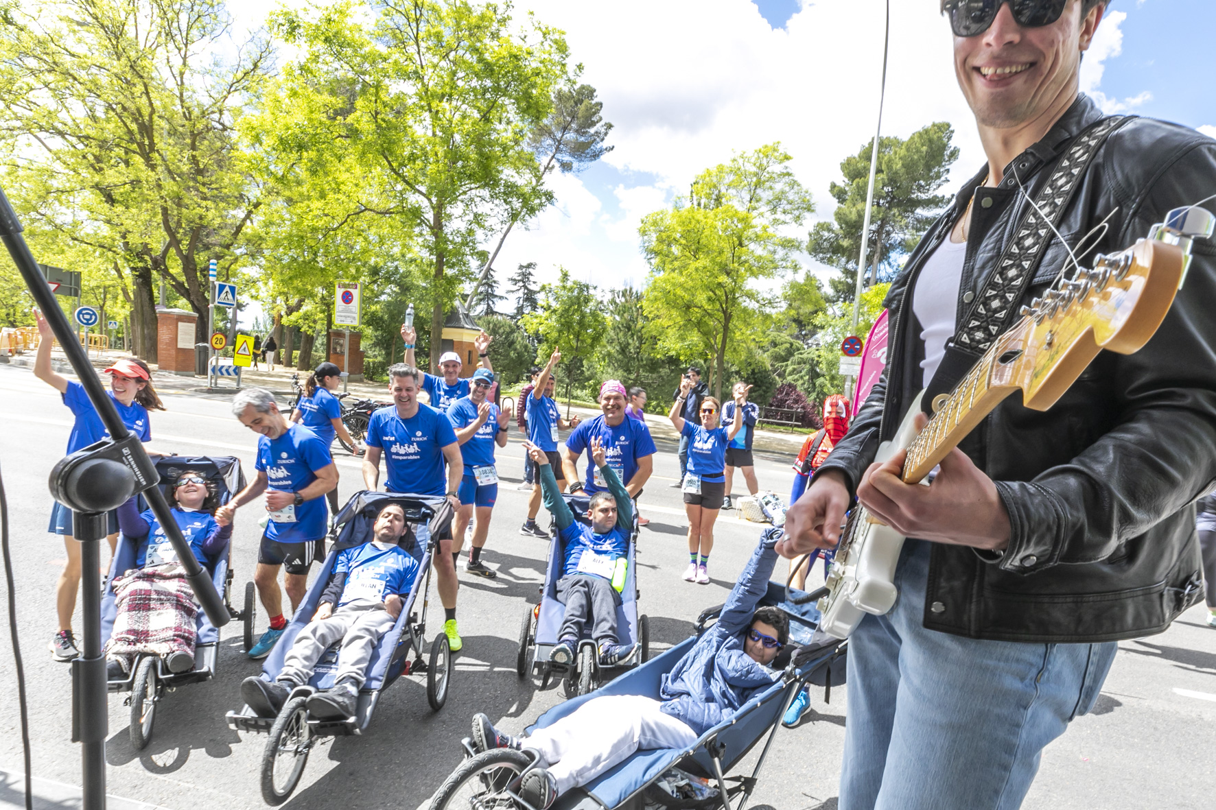 Equipo_Zurich_Aefat_en_Maratón_Madrid_2024_Foto_Xavier_dArquer-Doblestudio_5.jpg