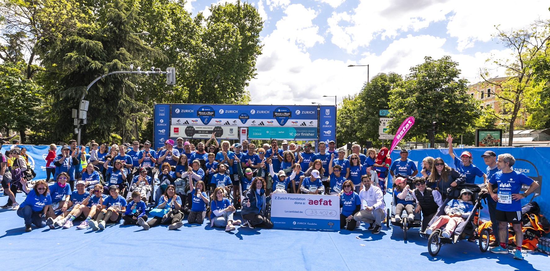 Equipo_Zurich_Aefat_en_Maratón_Madrid_2024_Foto_Xavier_dArquer-Doblestudio_grupo.jpg